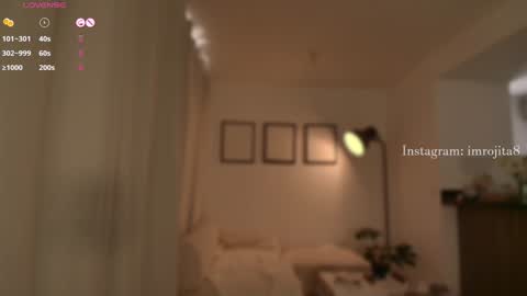 IG imrojita8 online show from January 14, 2025, 4:18 pm