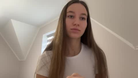 Alina online show from November 12, 2025, 12:05 pm