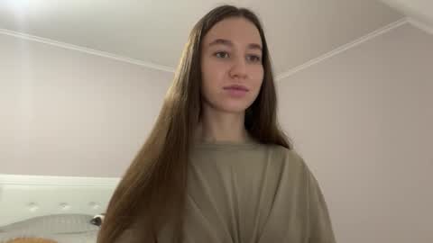 Snapshot of emberfamn chatting on February 10, 2026, 9:30 pm Alina online show from February 10, 2026, 9:30 pm