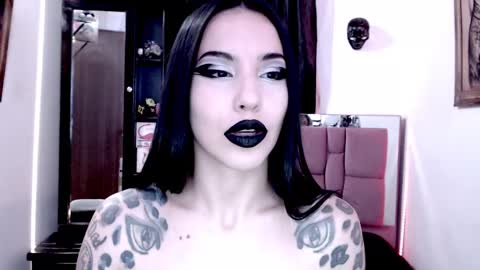 Emerald Black online show from December 20, 2024, 7:22 am