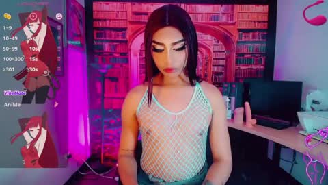 Snapshot of emeli_roushot chatting on May 8, 2026, 11:26 am Emeli online show from May 8, 2026, 11:26 am