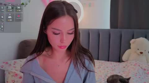 Snapshot of emelia_fox chatting on September 10, 2025, 6:02 am Emmy the sly little fox HTP is open an unforgettable show awaits you. I undress in private online show from September 10, 2025, 6:02 am