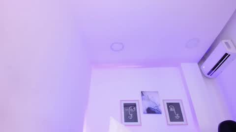 emelie_89 online show from January 31, 2025, 3:11 pm