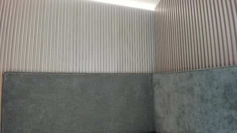 emelie_89 online show from November 5, 2025, 11:32 am