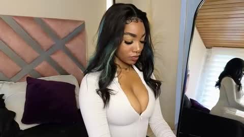 Snapshot of emely_brandon_ chatting on March 10, 2025, 4:57 pm anyelii online show from March 10, 2025, 4:57 pm