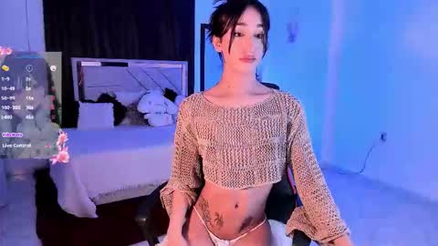 Emely Rous online show from March 23, 2026, 2:04 am