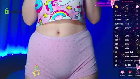 Snapshot of emelycrystal chatting on February 7, 2026, 3:32 am Emely online show from February 7, 2026, 3:32 am