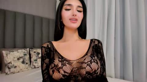 Snapshot of emeraldfvckinggreyson chatting on February 4, 2026, 12:38 am Emerald online show from February 4, 2026, 12:38 am