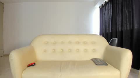 EMILY  online show from April 6, 2026, 7:26 pm