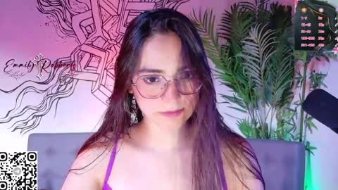 Snapshot of emi_roberts chatting on May 30, 2026, 10:51 pm Emmily Roberts online show from May 30, 2026, 10:51 pm