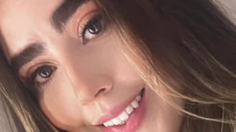 emi_royse online show from February 5, 2026, 6:23 pm