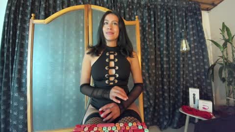 Snapshot of emigomez_ chatting on February 4, 2025, 3:44 am Emilia Gomez online show from February 4, 2025, 3:44 am