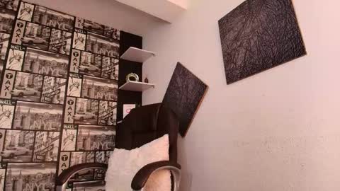 Snapshot of emigomez_ chatting on November 27, 2025, 12:51 pm Emilia Gomez online show from November 27, 2025, 12:51 pm