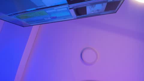   online show from September 11, 2025, 1:17 am