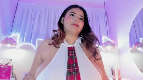 Emiily Grace online show from May 28, 2026, 11:29 am