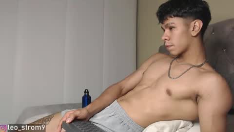 emile_239 online show from January 25, 2025, 3:40 am