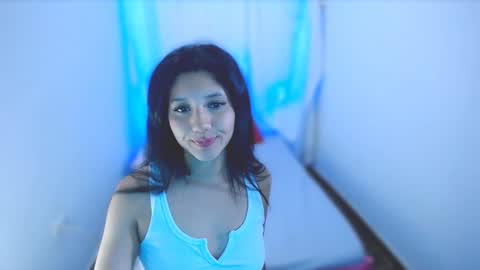 Snapshot of emili_riders chatting on January 21, 2025, 8:32 pm emili riders online show from January 21, 2025, 8:32 pm