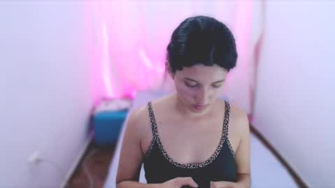 Snapshot of emili_riders chatting on January 23, 2025, 10:11 pm emili riders online show from January 23, 2025, 10:11 pm