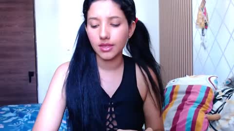 Snapshot of emili_riders chatting on January 29, 2025, 3:47 pm emili riders online show from January 29, 2025, 3:47 pm