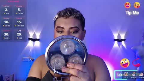 Emili roux online show from November 6, 2025, 1:01 pm