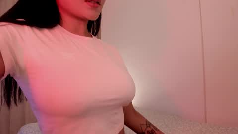 Emilia Big Boobs online show from January 3, 2025, 5:10 pm