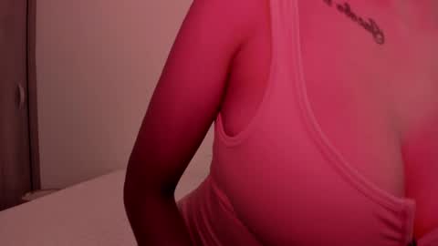 Emilia Big Boobs online show from January 31, 2025, 1:56 pm