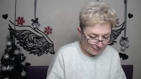 EmiliaGree online show from December 20, 2025, 6:15 pm