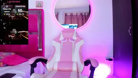 emiliana online show from March 16, 2026, 4:11 pm