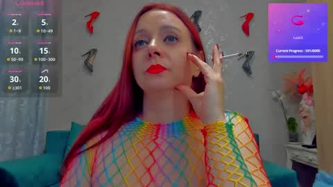 Emiliana online show from November 14, 2025, 10:36 am