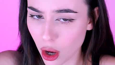 Snapshot of emilieliot chatting on February 12, 2026, 7:42 pm Emily online show from February 12, 2026, 7:42 pm