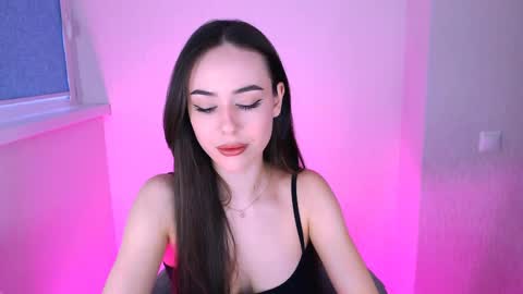 Emily online show from April 1, 2026, 1:41 pm