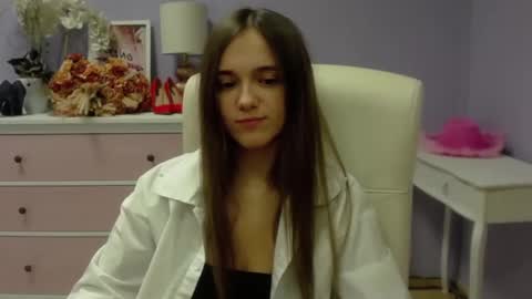 Emilly online show from February 1, 2025, 7:47 am