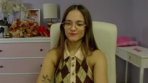 Emilly online show from February 8, 2025, 11:33 am