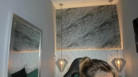 emilly_mell online show from February 27, 2026, 11:43 am