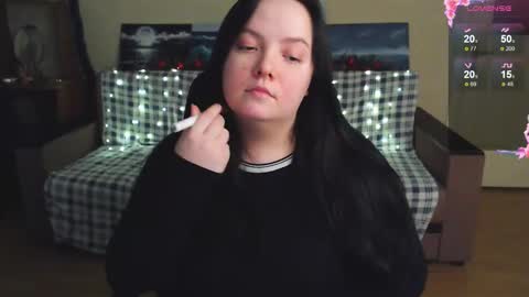 Emily online show from December 19, 2025, 7:32 pm