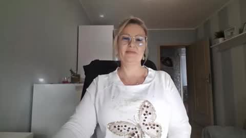 EmillyLove online show from March 2, 2026, 10:33 am