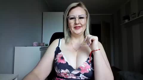 EmillyLove online show from March 30, 2026, 8:04 am
