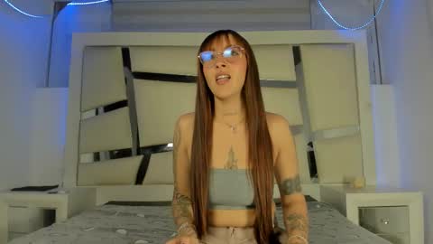 Snapshot of emily__watson_ chatting on February 26, 2026, 5:06 am emily__watson_ online show from February 26, 2026, 5:06 am