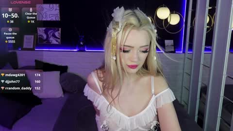 Emily online show from January 31, 2025, 3:09 am