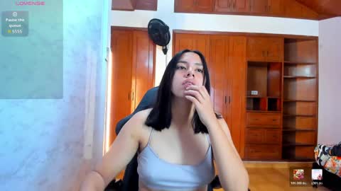 Emily and Soffy online show from April 17, 2026, 12:30 pm