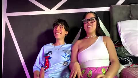 emily_andyy online show from December 19, 2025, 9:22 pm