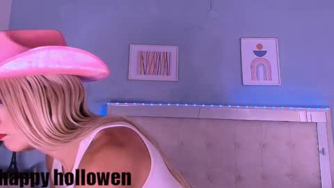 emily_castillo1_ online show from October 17, 2025, 6:05 am