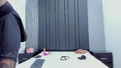 Emily online show from July 22, 2026, 4:04 am