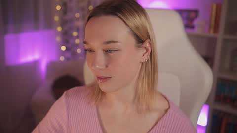 Em -  online show from January 1, 2025, 11:29 pm