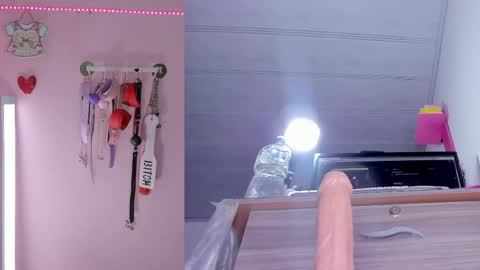 emily_foxxxi online show from May 29, 2026, 11:36 pm