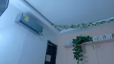 emily_gaviria1 online show from July 10, 2026, 12:08 pm
