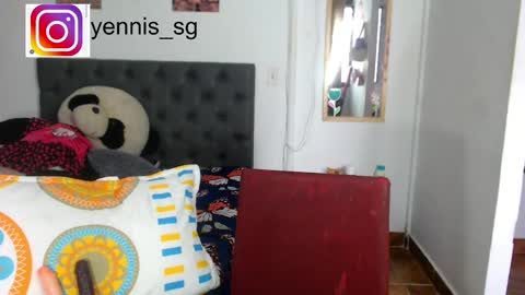 Snapshot of emily_hot_01 chatting on February 9, 2025, 10:21 pm emily online show from February 9, 2025, 10:21 pm