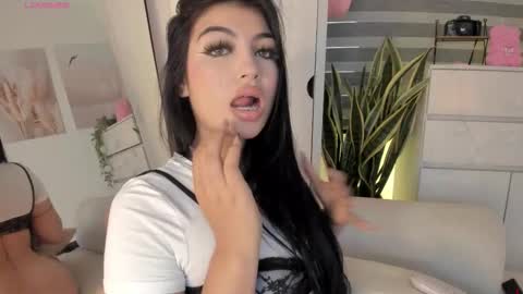 EmilyKenner  Independent model  online show from February 7, 2026, 11:47 am