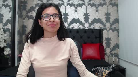 Snapshot of emily_loperaa chatting on January 25, 2025, 4:13 pm Emily online show from January 25, 2025, 4:13 pm