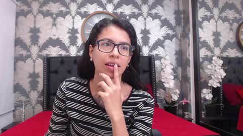 Snapshot of emily_loperaa chatting on January 31, 2025, 4:27 pm Emily online show from January 31, 2025, 4:27 pm